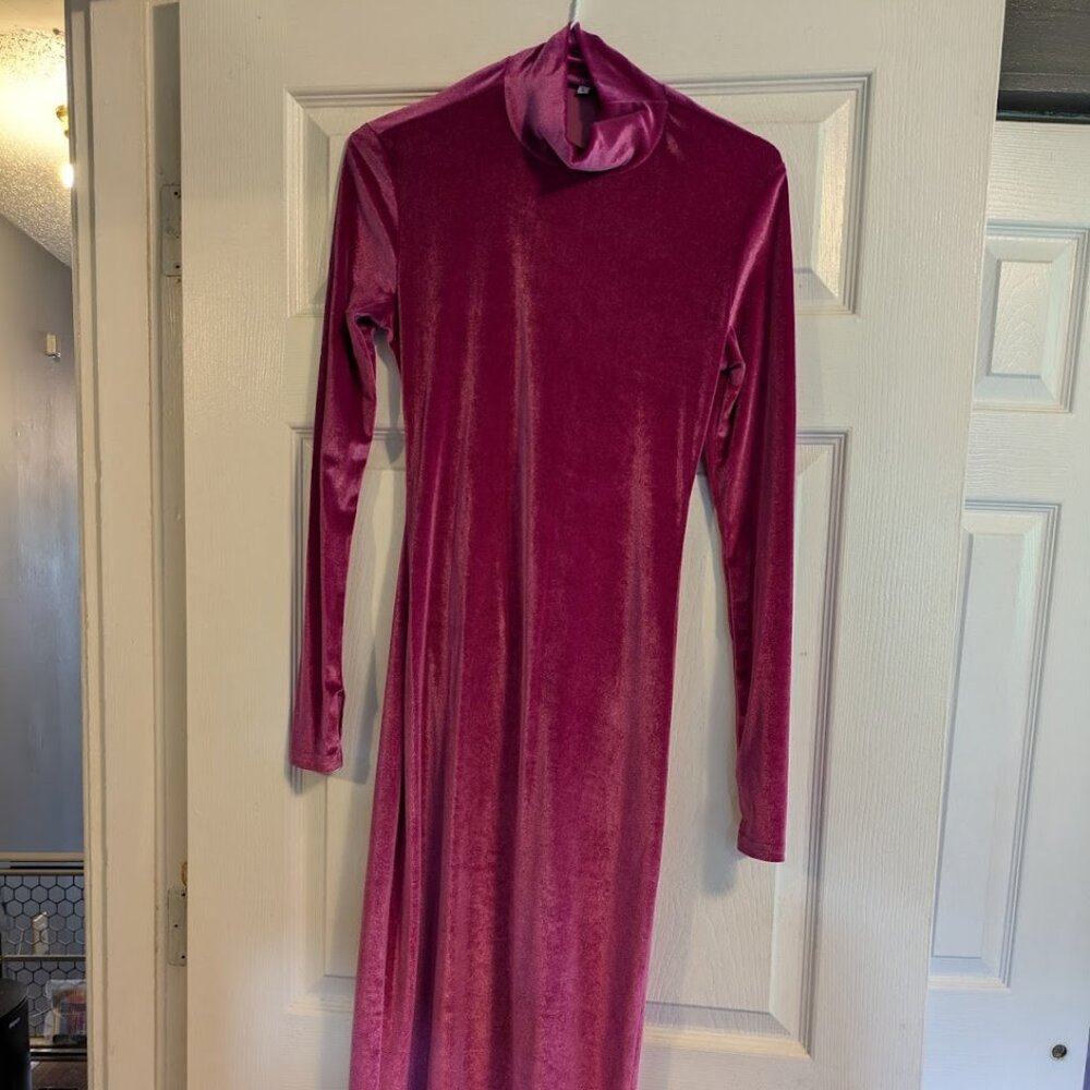 Long Sleeve Maxi Open Back Magenta Velvet Dress